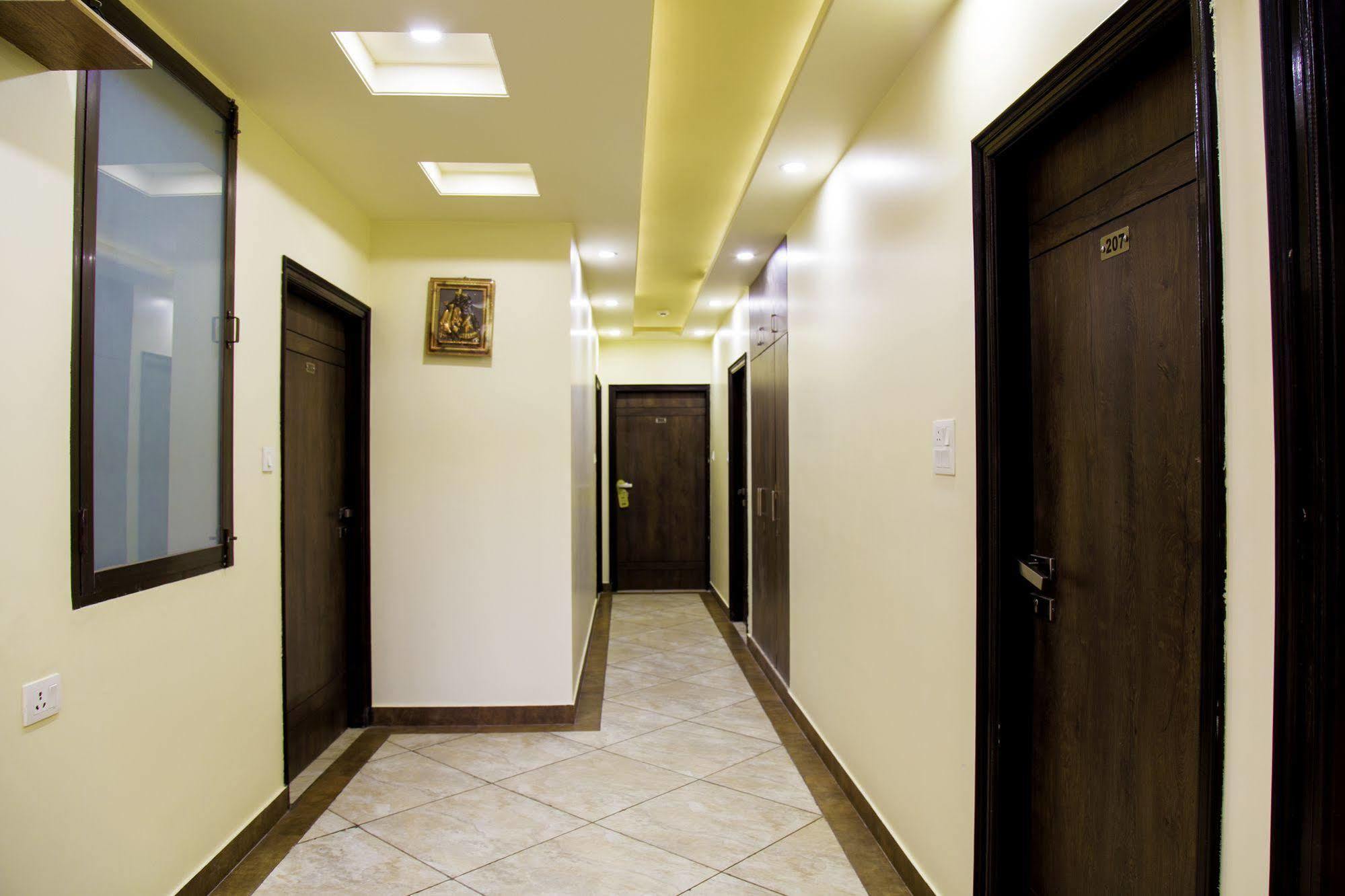 Fabhotel Padmavati Palace Mansarovar جايبور المظهر الخارجي الصورة